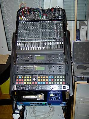 tres bon matos pour mixer en live!